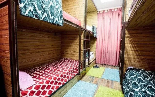 Raduzhniy Hostel