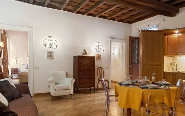 Rental In Rome Arenula Apartment