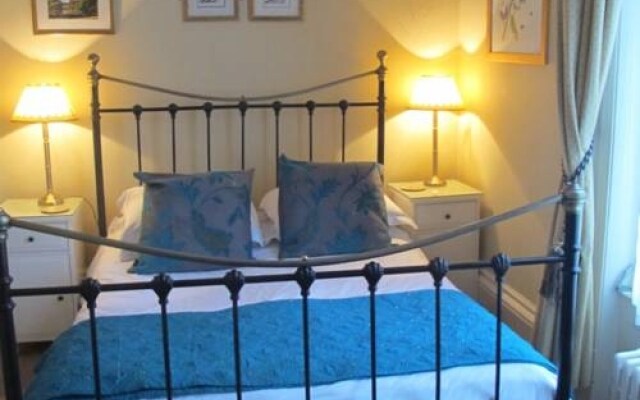 The Holme Lea Manor