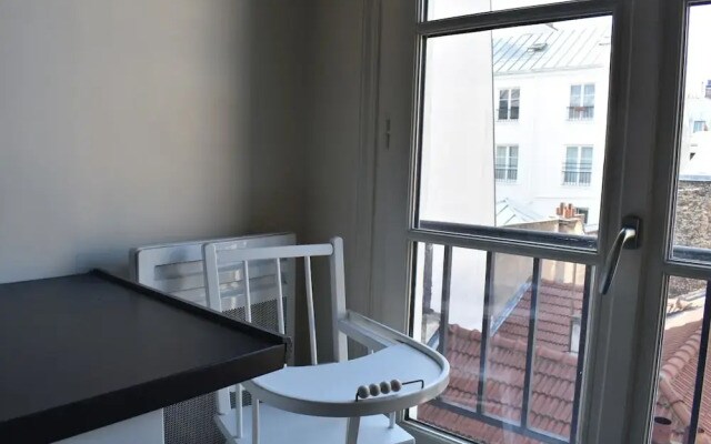 Spacious 2 Bedroom Apartment in Paris 2nd