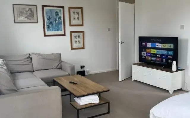 Charming Studio Flats Amazing Location