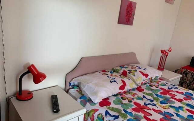 Busy Bee Guest House