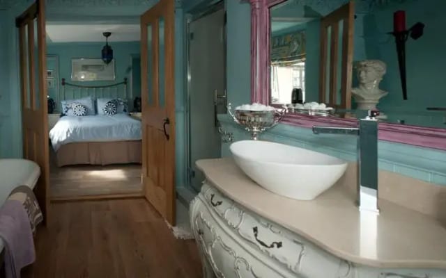 Sherwood Cottage