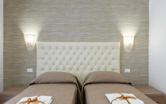 Cheri Luxury Suite