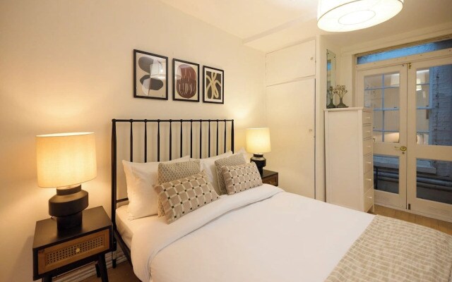 The Albion Lower Apartment