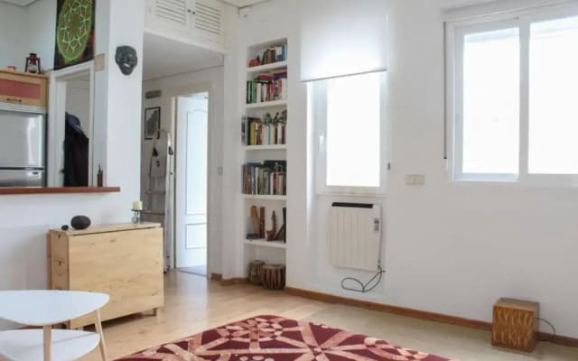 Hipster Studio in Anton Martin by Allô Housing