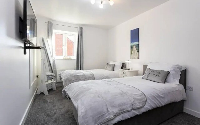 Beautifully Designed 3 Bed House - in Manchester
