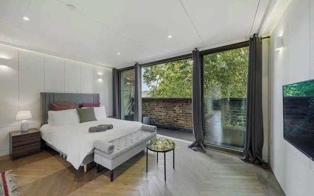 Elegant 5bdrm Townhouse in Camden