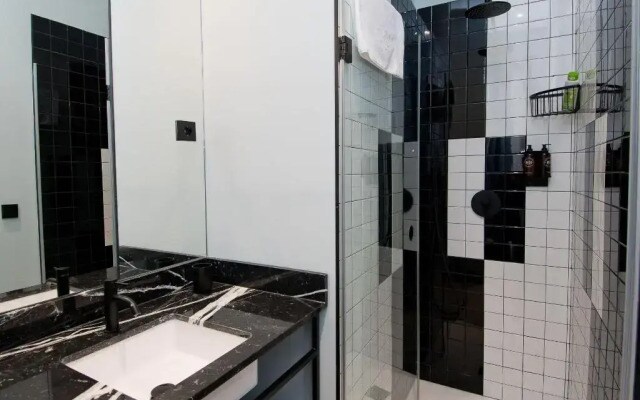 Amor de Dios 17 Luxury Suites