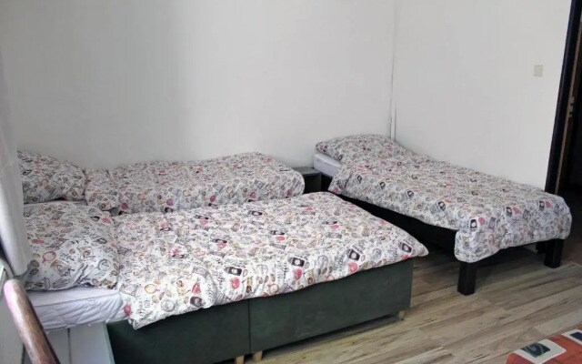 Dusan Apartments