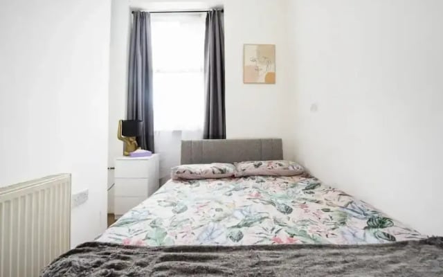 Charming London Apartment Near Hyde Park