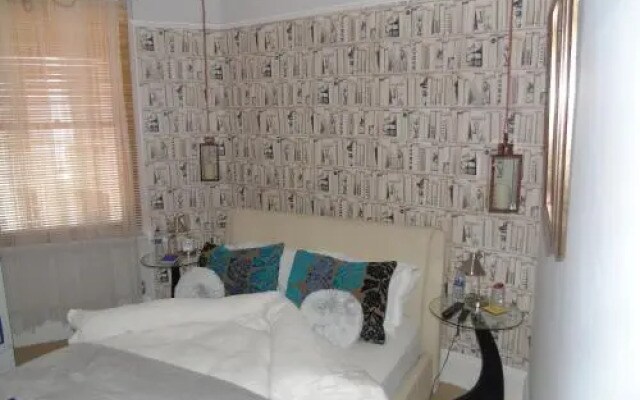 Apt No 9