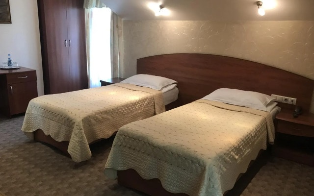 Крон-Отель