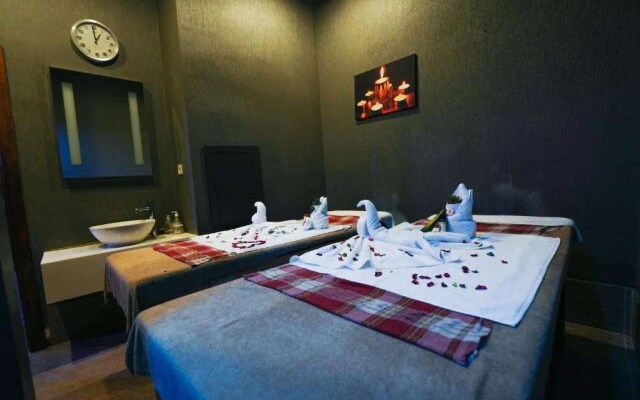 Отель Tryp Bosphorus Taksim