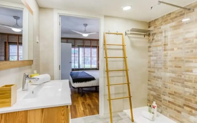 Nice and Cozy 4 Bedroom in Sants-montjuic BCN
