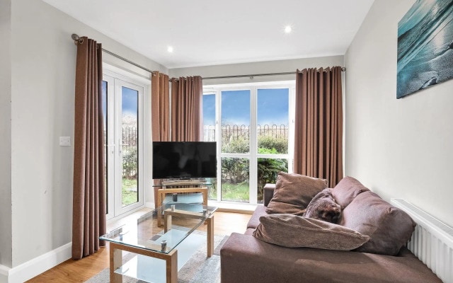 London Heathrow Living Serviced Apartments - Apt 2