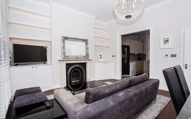 Luxurious 4 Bedroom Flat by Baker Street