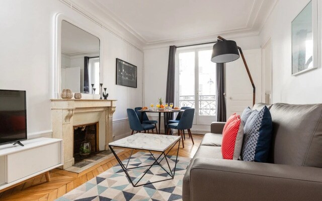 River Seine - Quartier Latin Apartment