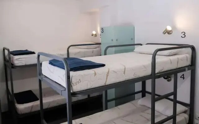 HelloBCN Hostel