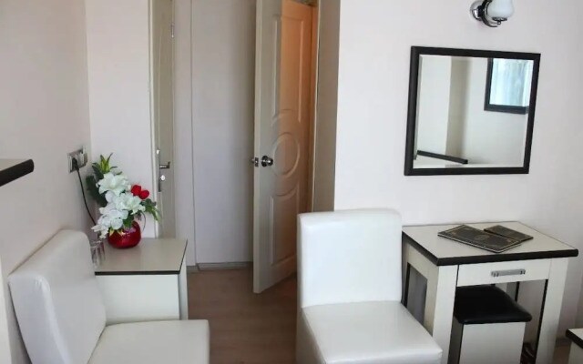 Glorina Hotel
