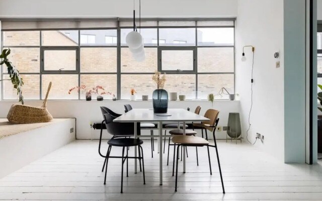 Bright Work Live Industrial Loft in Shoreditch