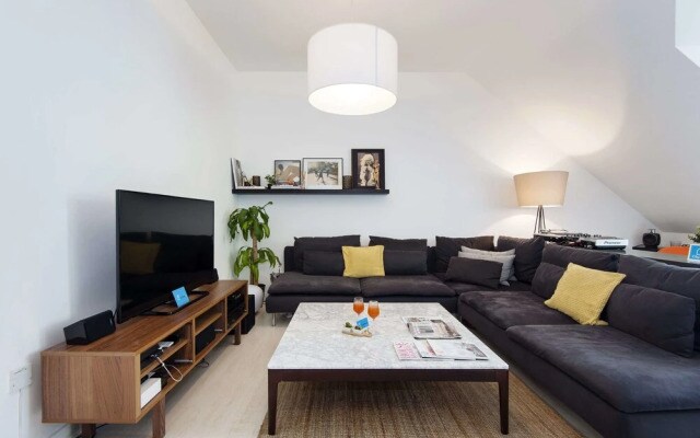 The Stunning Old Brompton Apartment - GA01