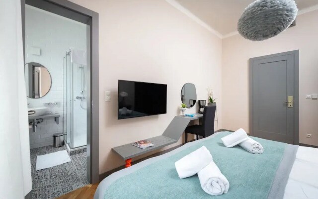 Garden Suites Residence by TKC