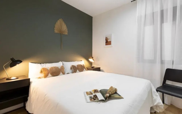 Urban Chill Apartments By Olala Homes