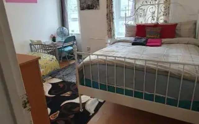Comfortable Host, in zone 2-3