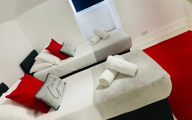 Lovely Large London Apartment, Near Stratford