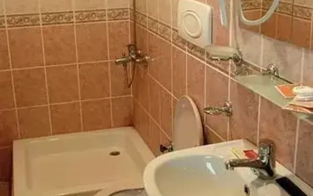 Vica Guest House