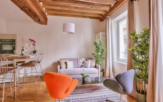 B 364 - Deluxe apartment in the heart of Notre Dame