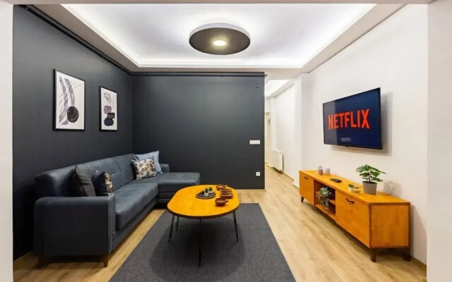 Missafir Distinguished Flat With Backyard in Sisli