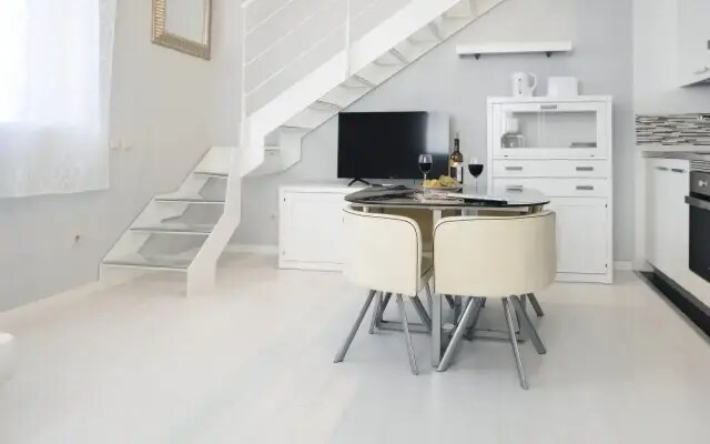 RETIRO Apartment II