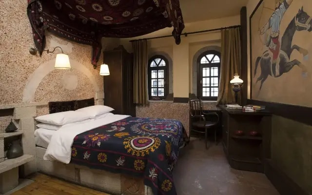 Hotel Empress Zoe