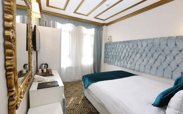 Diamond Royal Hotel