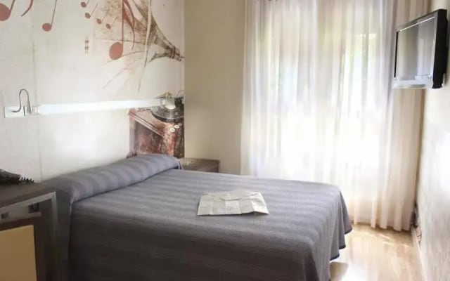 Hostal 4C Cuatro Caminos