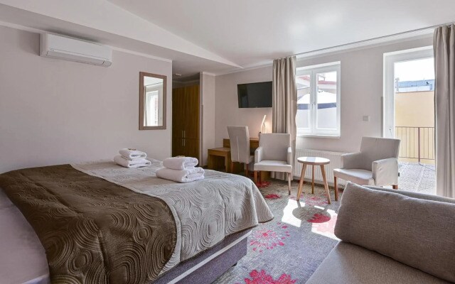 Hotel Prague Star