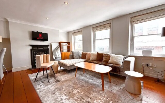 1300ft Fitzrovia Soho 2b2b