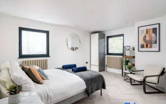 Spacious Executive 1-Bed near Elephant & Castle