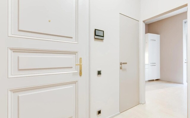 Royal Residence Apartment in the Heart of Prague