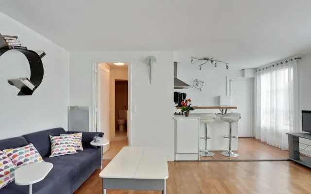 3 people apartment - Paris center by Weekome