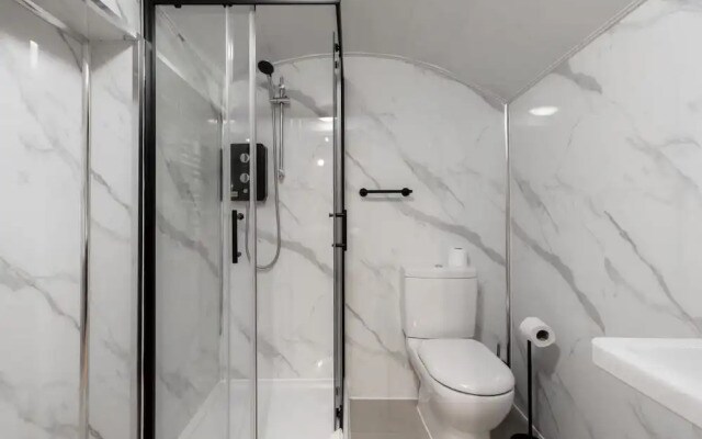 Britannia Hyde Park Hotel By PLI