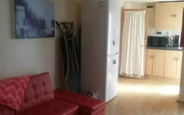 Clean & Modern 1 Bedroom Apartment