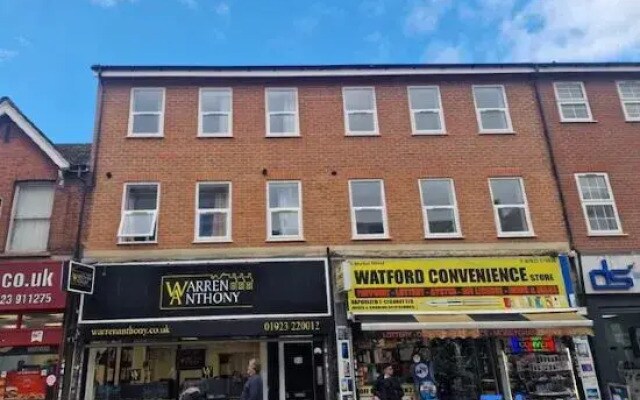 Stylish Apartment in Watford
