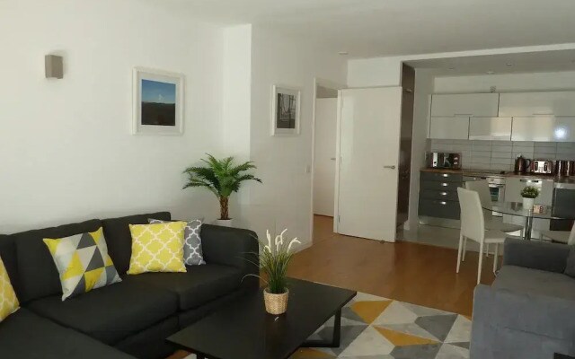 Approved Serviced Apartments Skyline C