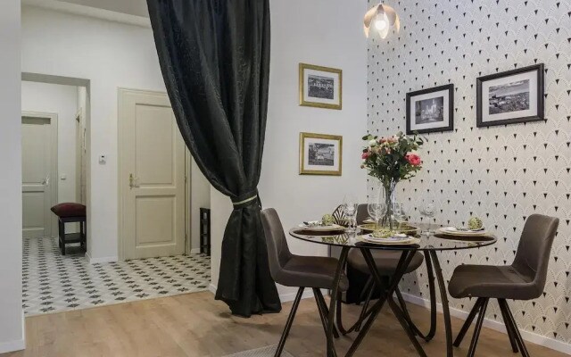 Royal APTs Prague by Michal&Friends