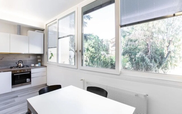 Colourful And Bright Flat Near Vatican