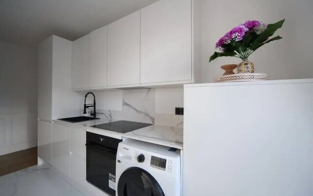 Superb Apt-passy-mobility Lease