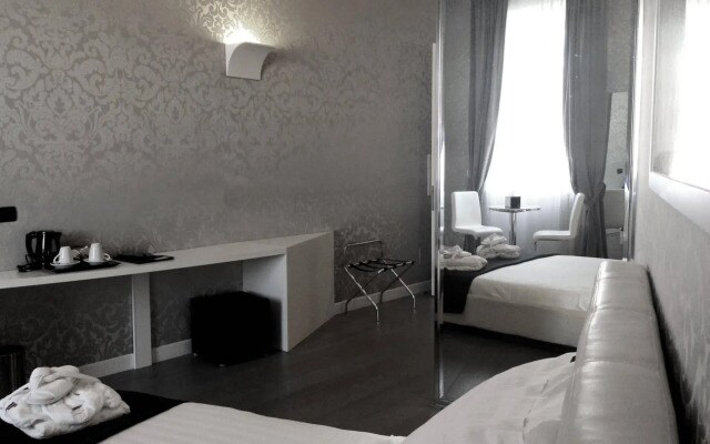 Piazza di Spagna Suites